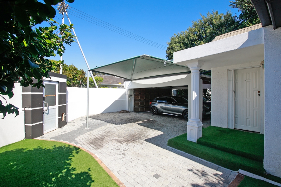 5 Bedroom Property for Sale in Claremont Western Cape